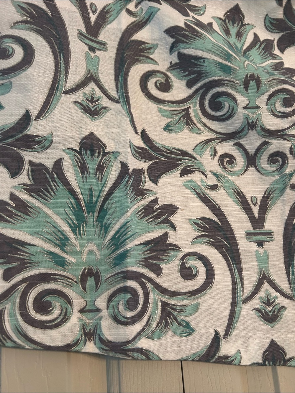 Valance - Picture 3 of 4